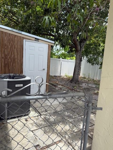 5641 SW 39th Street, West Park, FL 33023, West Park