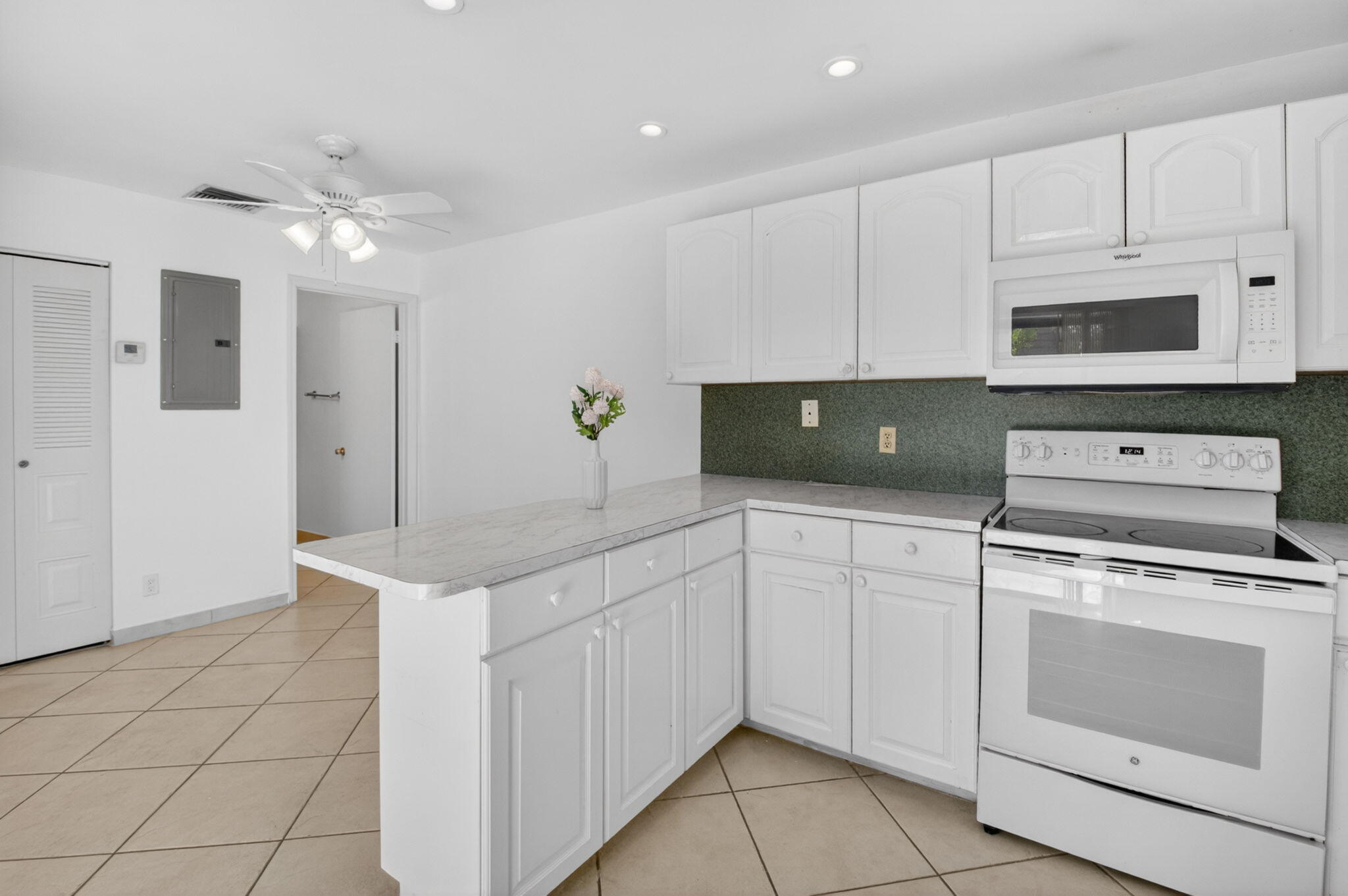 7582 Courtyard Run E — photo 11