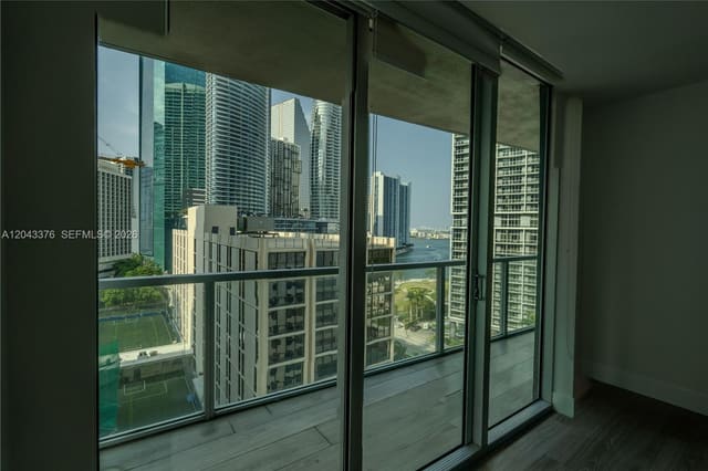 500 Brickell Avenue 1407, Miami, FL 33131