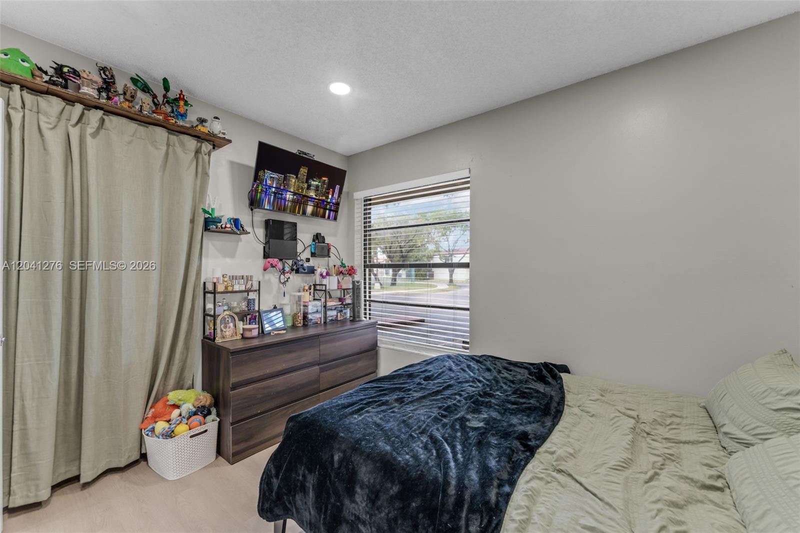 525 NW 100th Court 525, Miami, FL 33172 photo 18