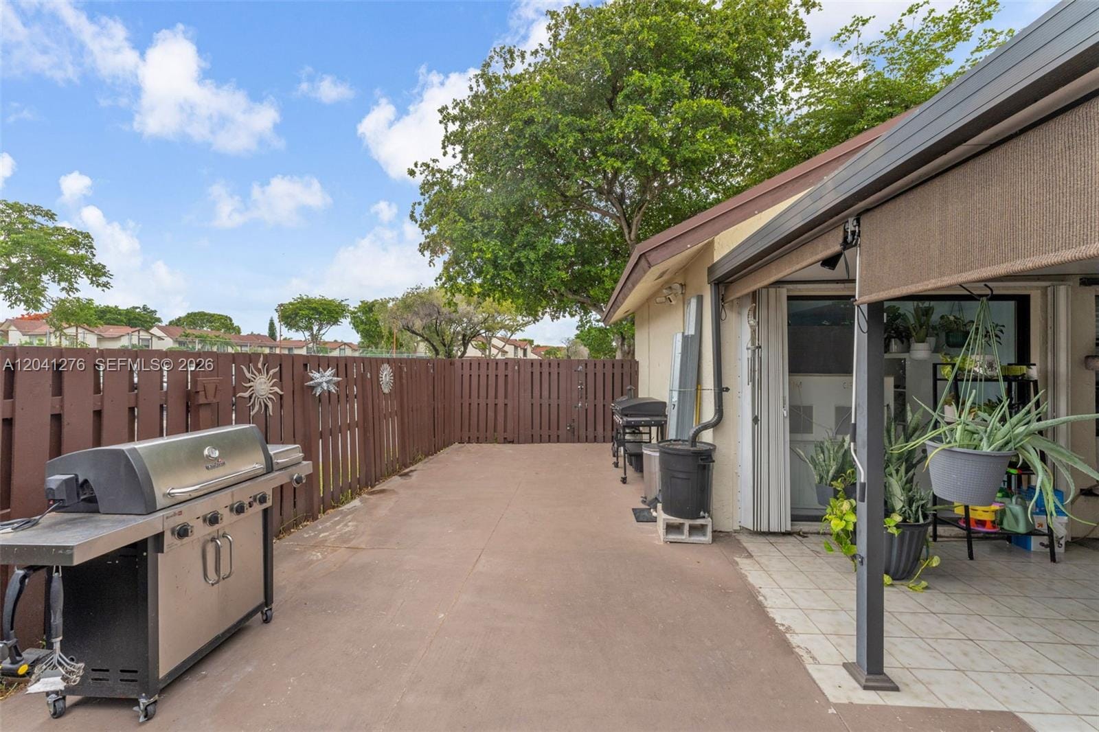 525 NW 100th Court 525, Miami, FL 33172 photo 24
