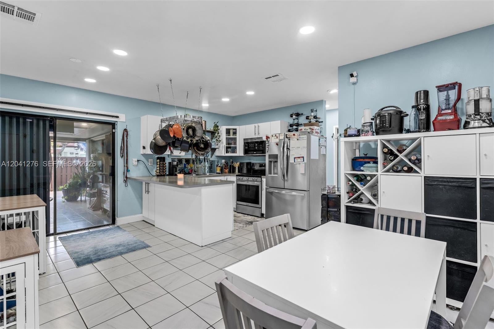 525 NW 100th Court 525, Miami, FL 33172 photo 8