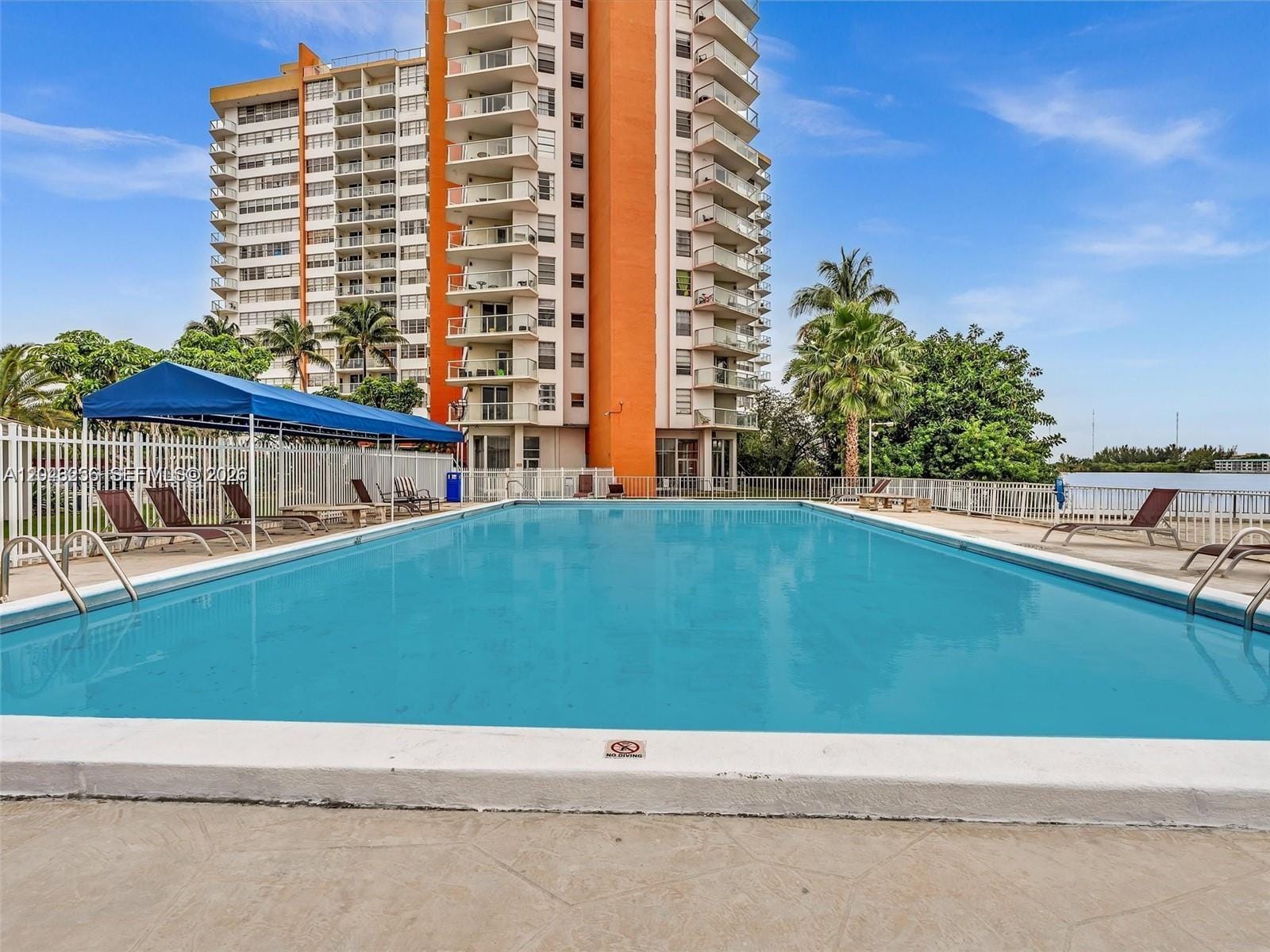 1301 NE Miami Gardens Drive 701W — photo 2
