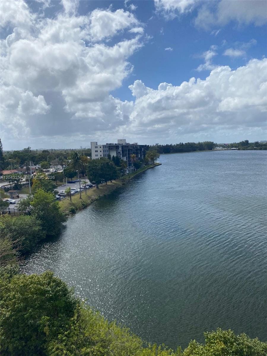 1301 NE Miami Gardens Drive 701W — photo 4