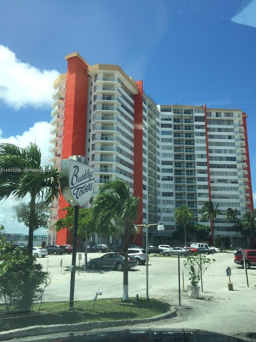 1301 NE Miami Gardens Drive 701W, Miami, FL 33179