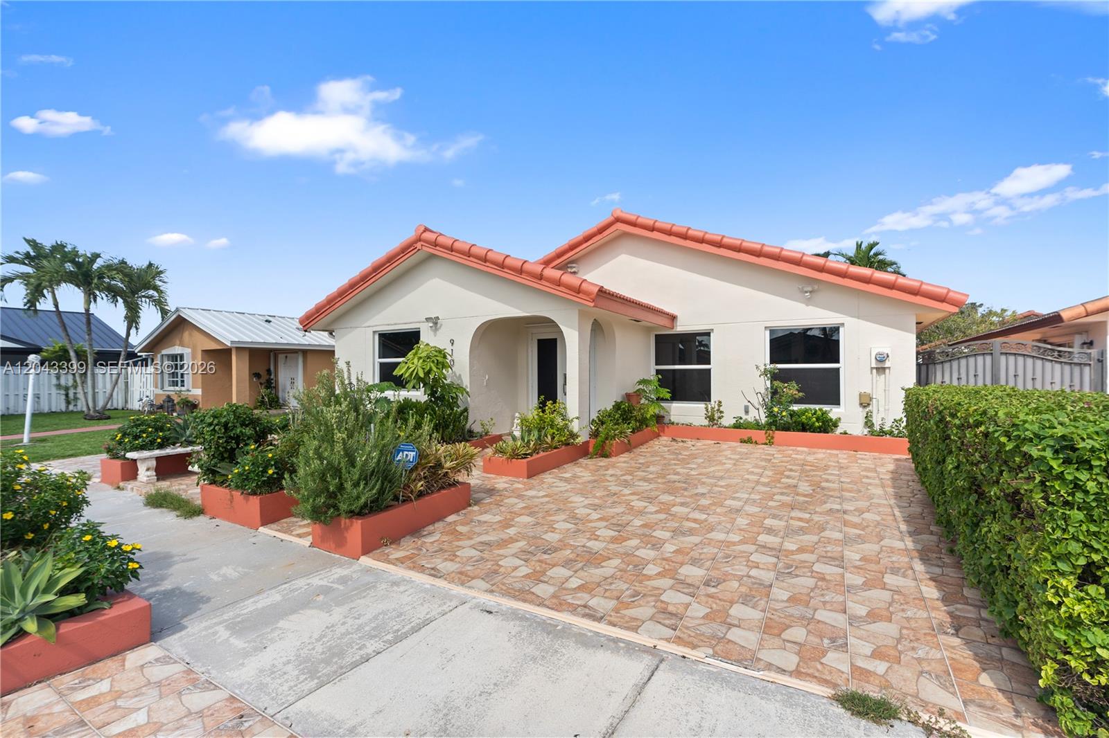 910 SW 140th Avenue, Miami, FL 33184, Miami
