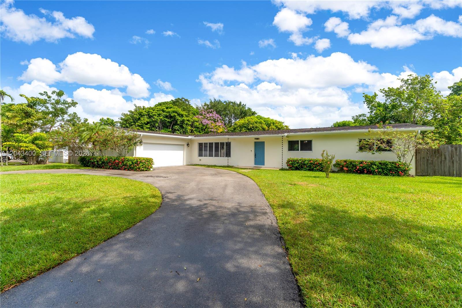 8255 SW 134th Street, Pinecrest, FL 33156, Pinecrest