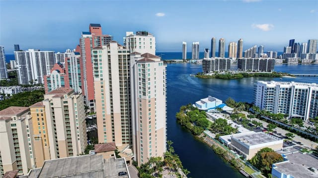 3330 NE 190th Street 718, Aventura Marina Condo Num, Aventura, FL