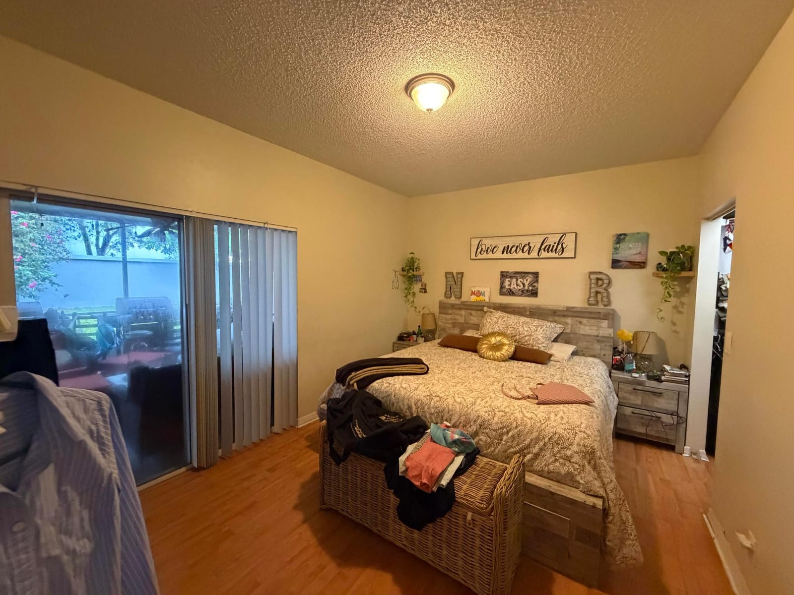 4271 SW 10th Court — photo 8
