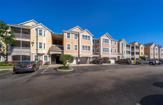 6413 Astor Village Avenue 206, Hamptons Metrowest, Orlando, FL