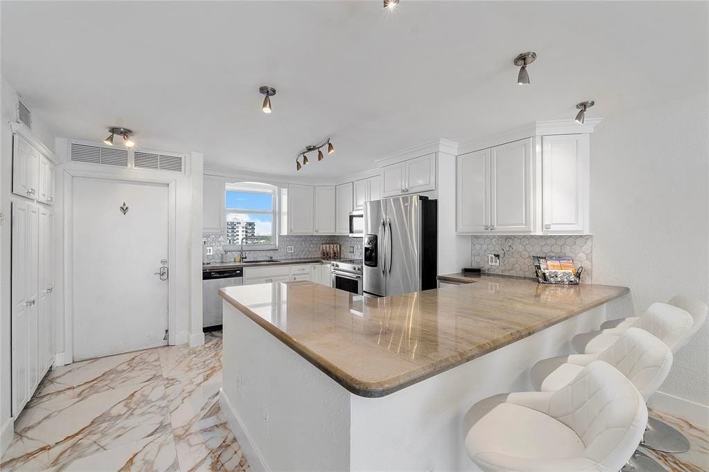 3100 NE 49th Street 807, Fort Lauderdale, FL 33308 photo 3