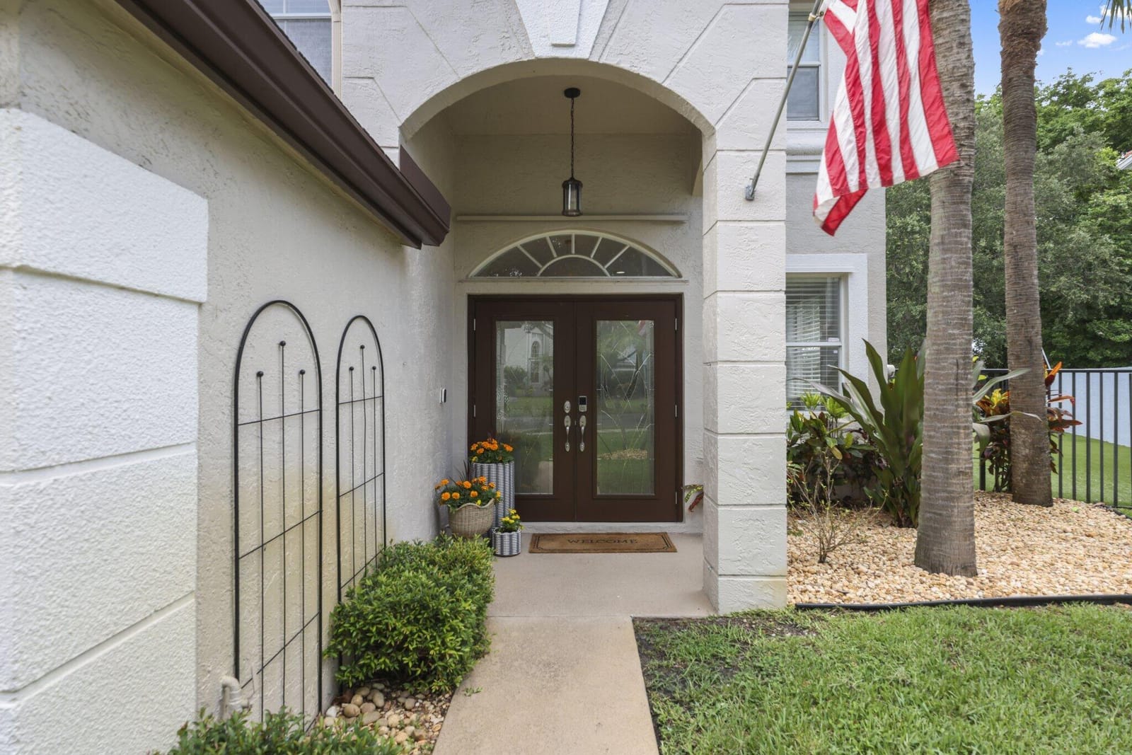 7518 Oak Grove Circle — photo 2
