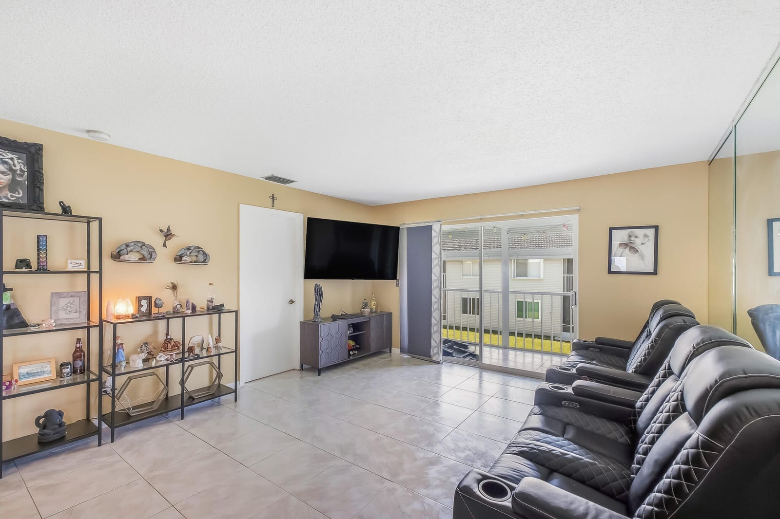 191 SE Village Drive 191 — photo 6