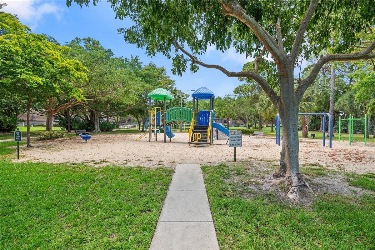 2108 21st Lane, Palm Beach Gardens, FL 33418 photo 23