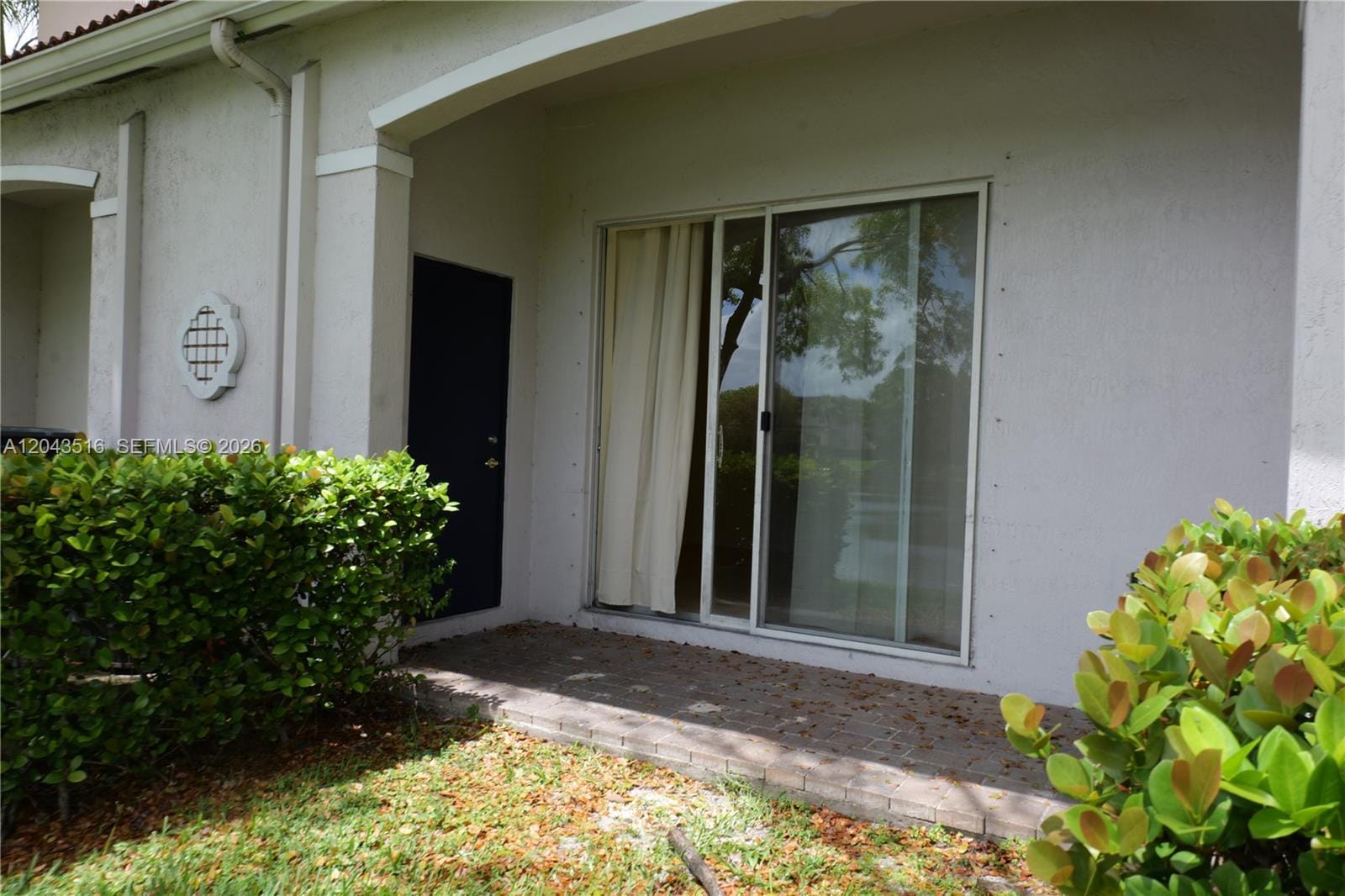 8220 SW 25th Court — photo 8