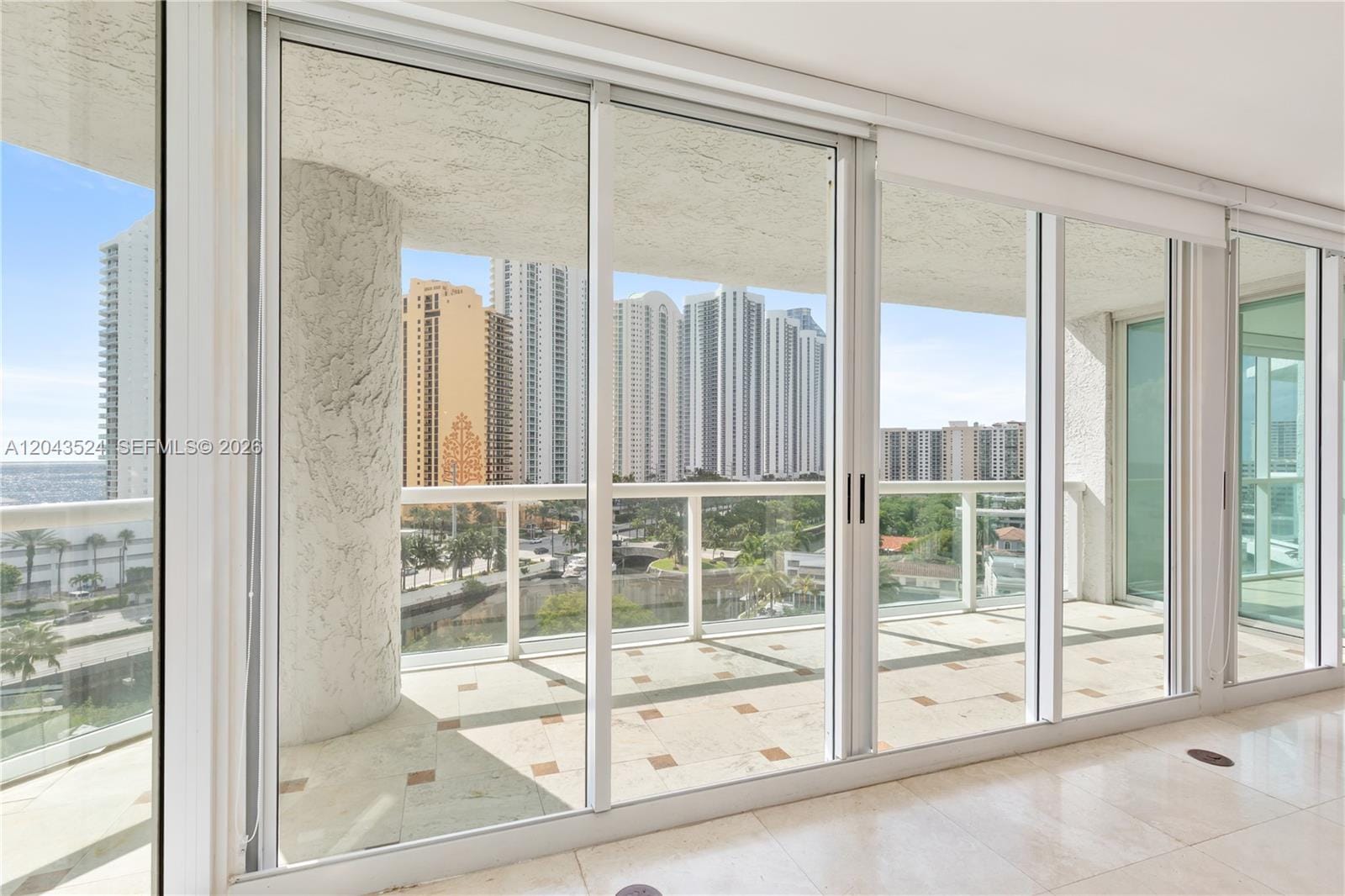 16400 Collins Avenue 942 — photo 12