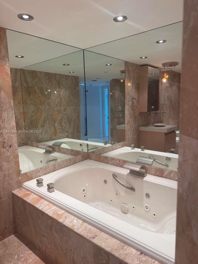 5025 Collins Avenue 1602, Miami Beach, FL 33140 photo 12
