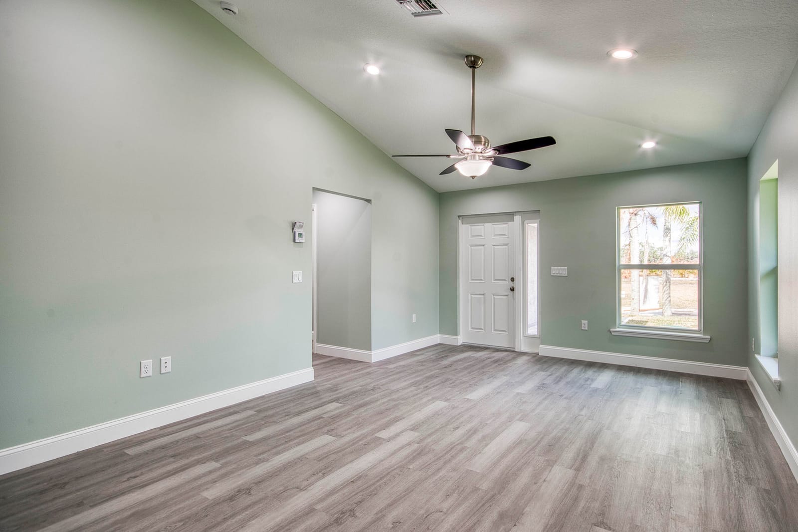 5108 SE 42nd Street — photo 3