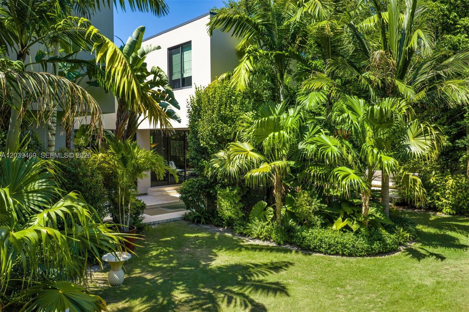 7851 SW 48th Place, Miami, FL 33143