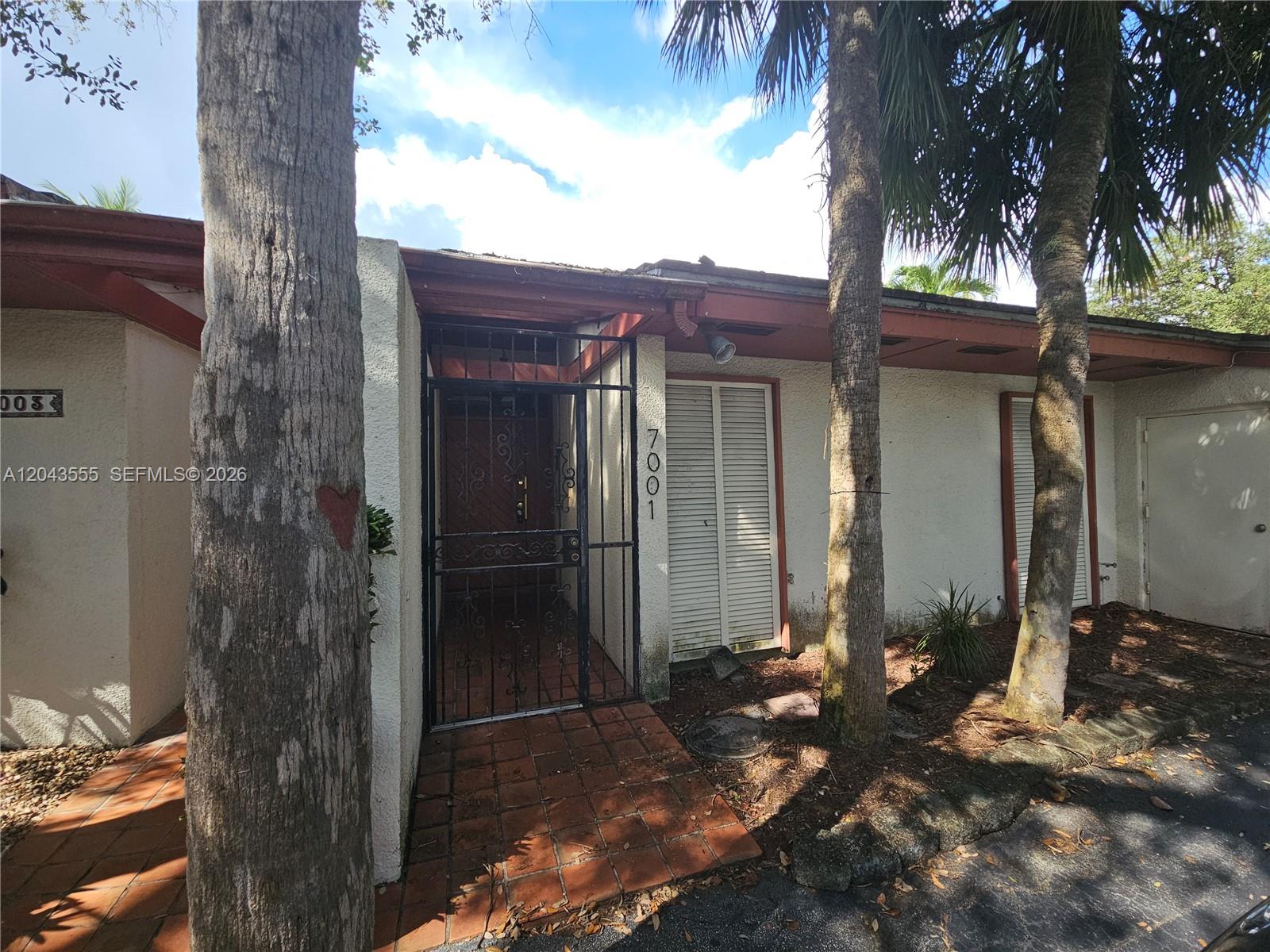 7001 S Loch Isle Drive S, Miami Lakes, FL 33014, Miami Lakes