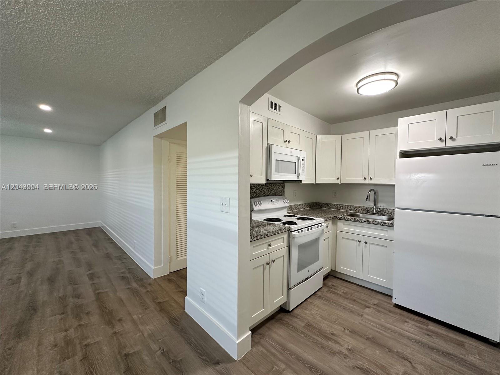 2500 Johnson Street 19, Hollywood, FL 33020, Hollywood
