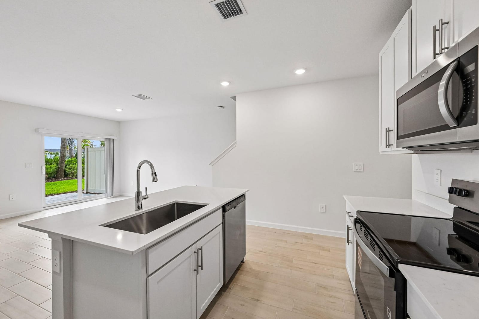 12977 SW Forli Way — photo 4