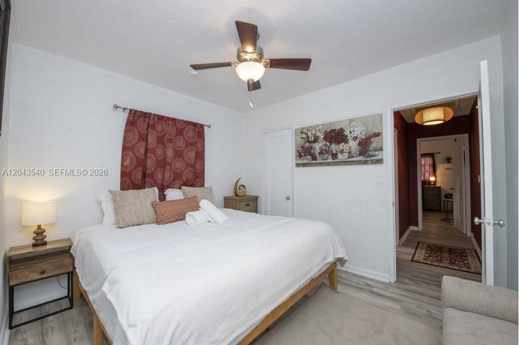 2721 SW 30th Avenue — photo 2