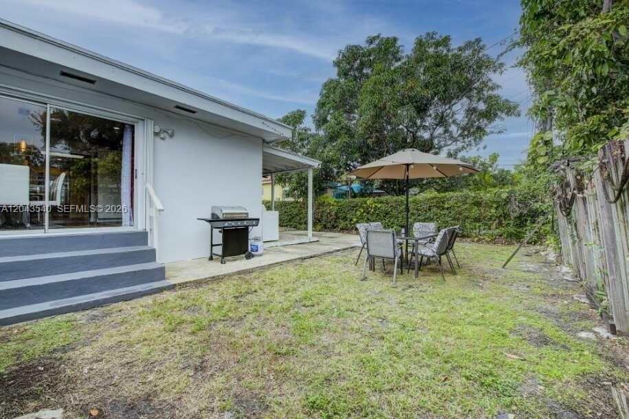2721 SW 30th Avenue — photo 8