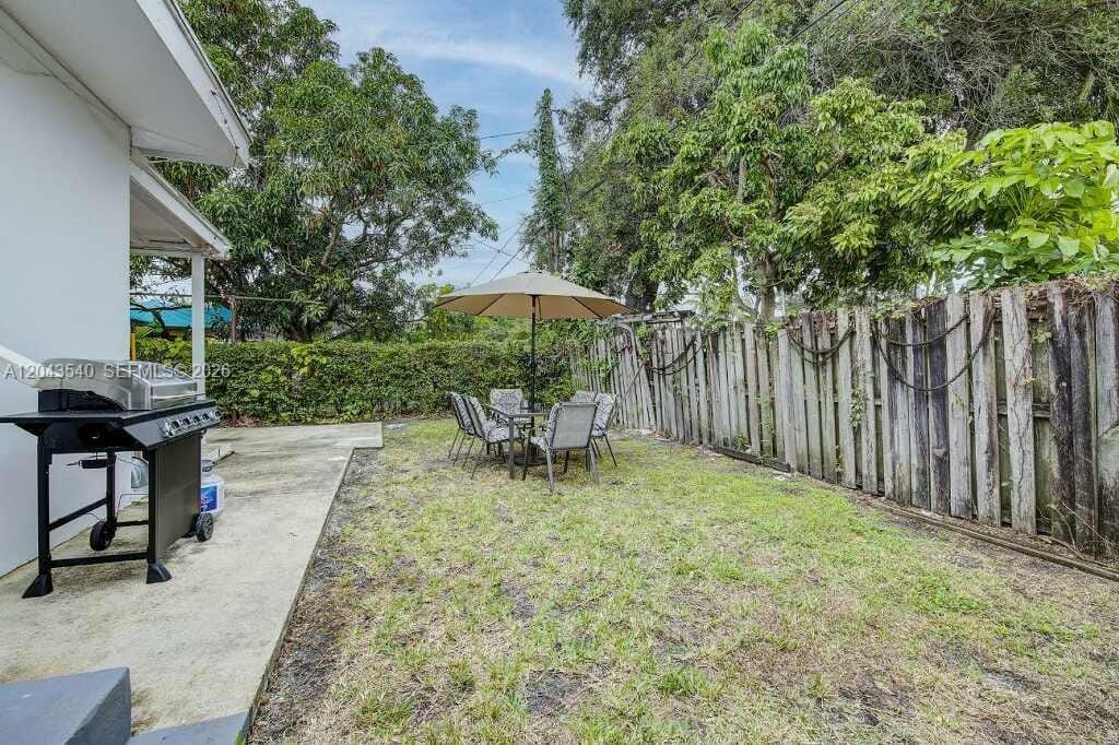 2721 SW 30th Avenue — photo 9