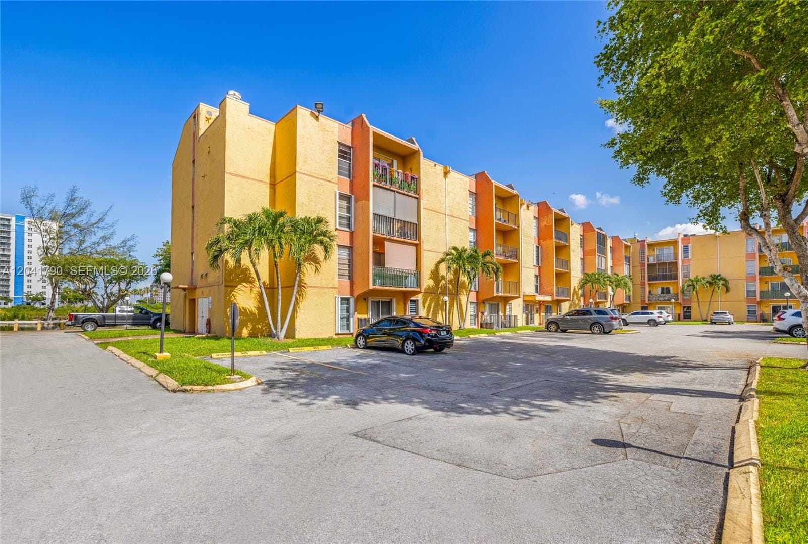 4805 NW 7th Street 302-15, Miami, FL 33126 photo 26