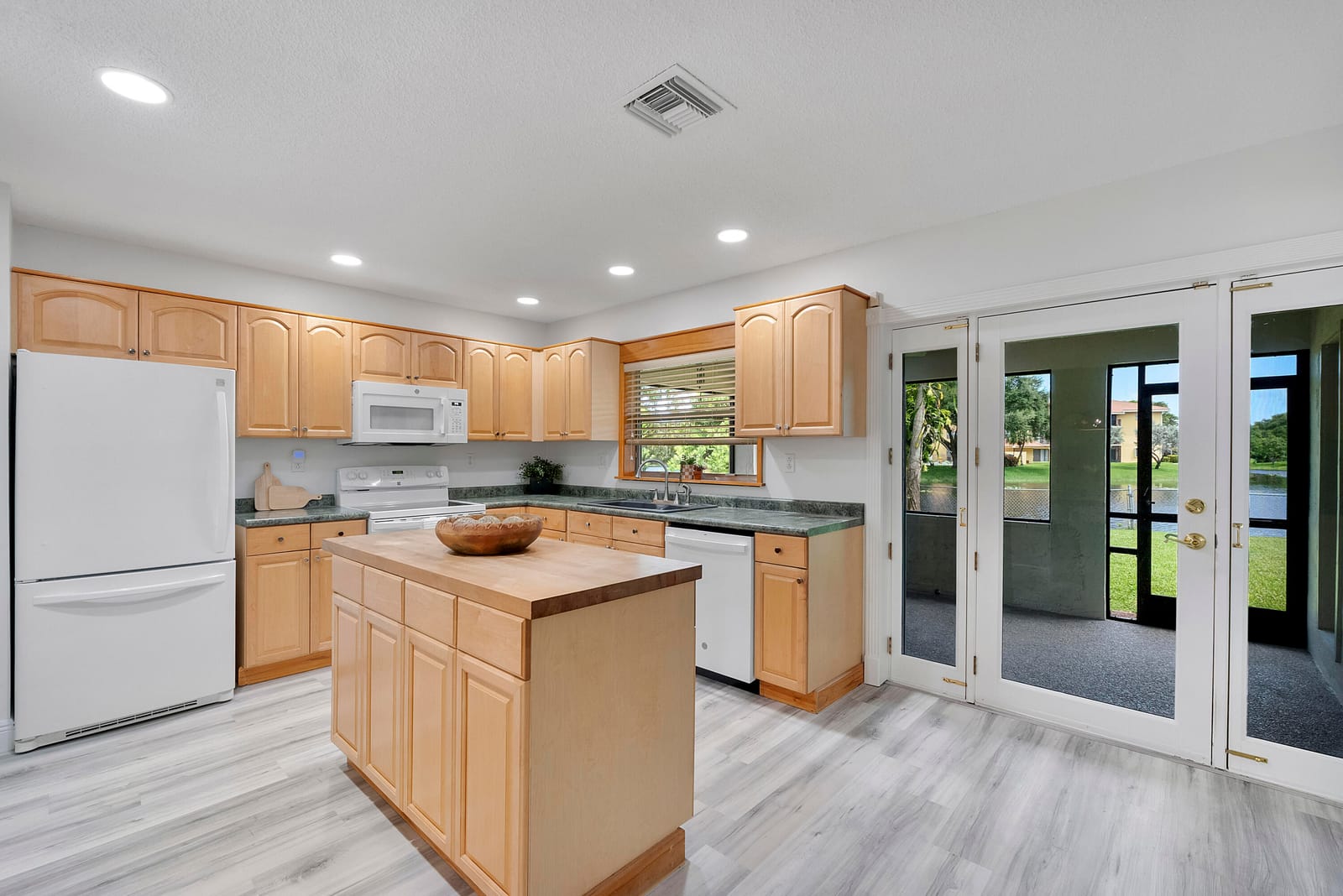 11454 NW 41st Street, Coral Springs, FL 33065 photo 18