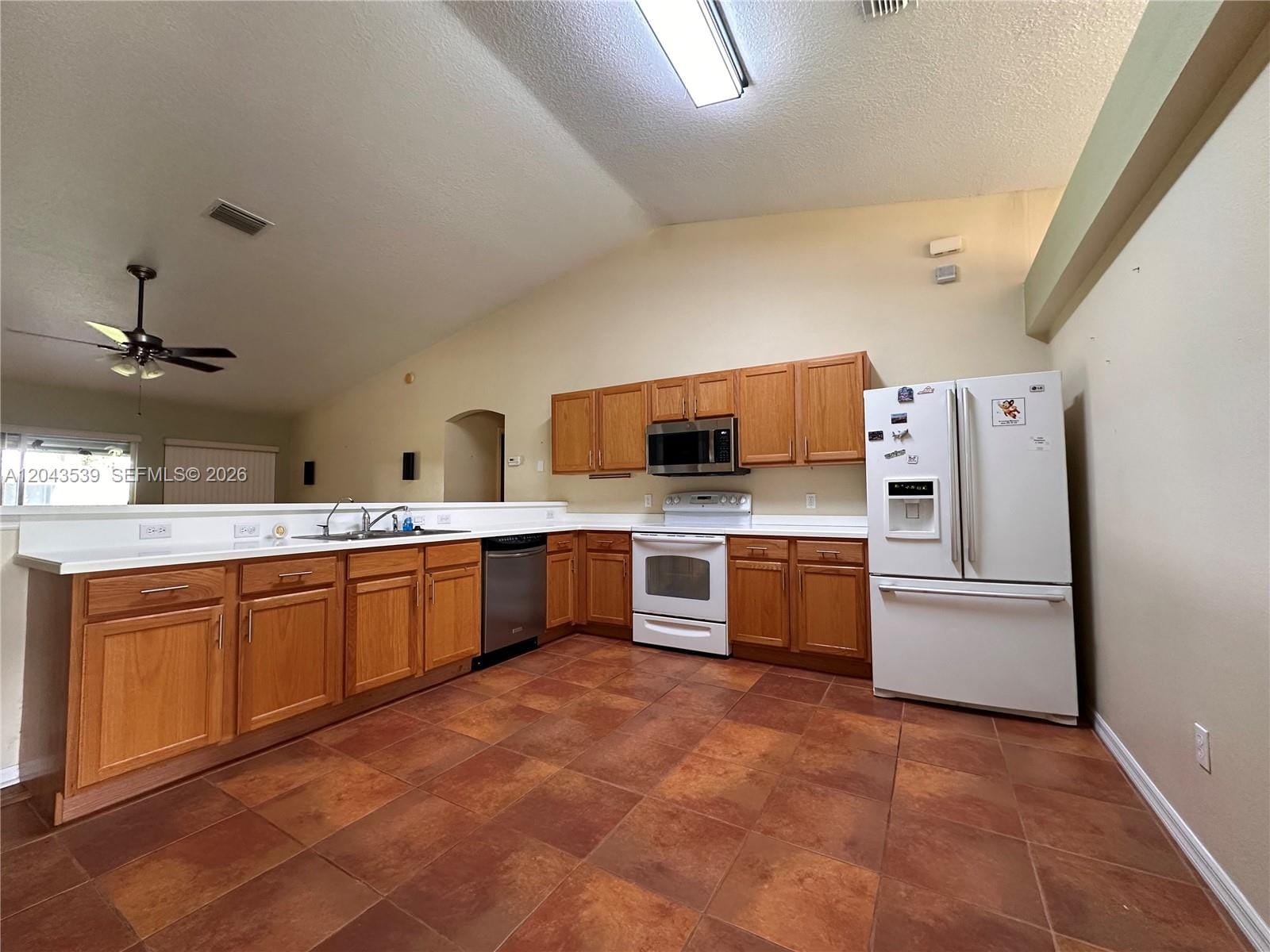7975 105th Avenue, Vero Beach, FL 32967 photo 2