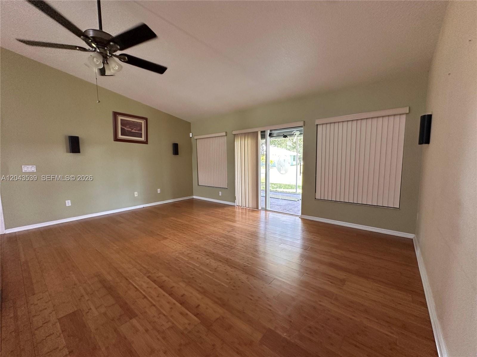 7975 105th Avenue, Vero Beach, FL 32967 photo 4