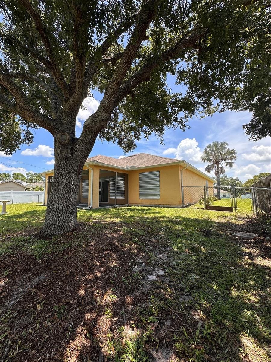 7975 105th Avenue, Vero Beach, FL 32967 photo 7