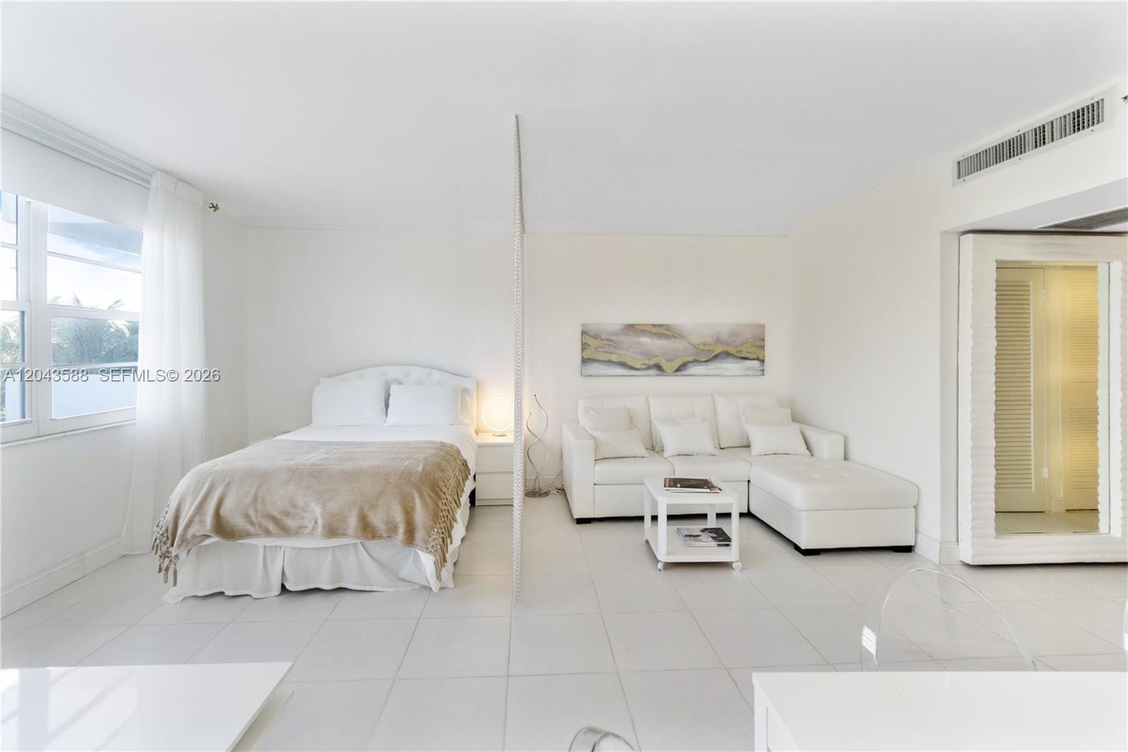 100 Lincoln Road 306, Miami Beach, FL 33139 photo 2