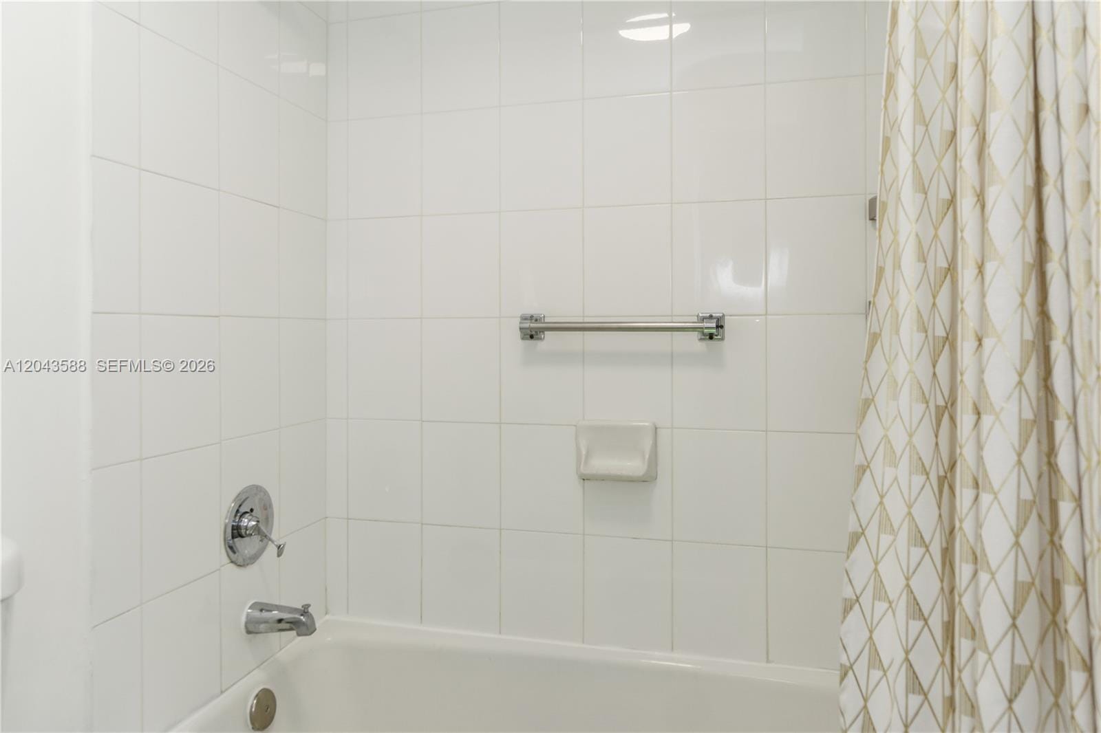 100 Lincoln Road 306, Miami Beach, FL 33139 photo 12