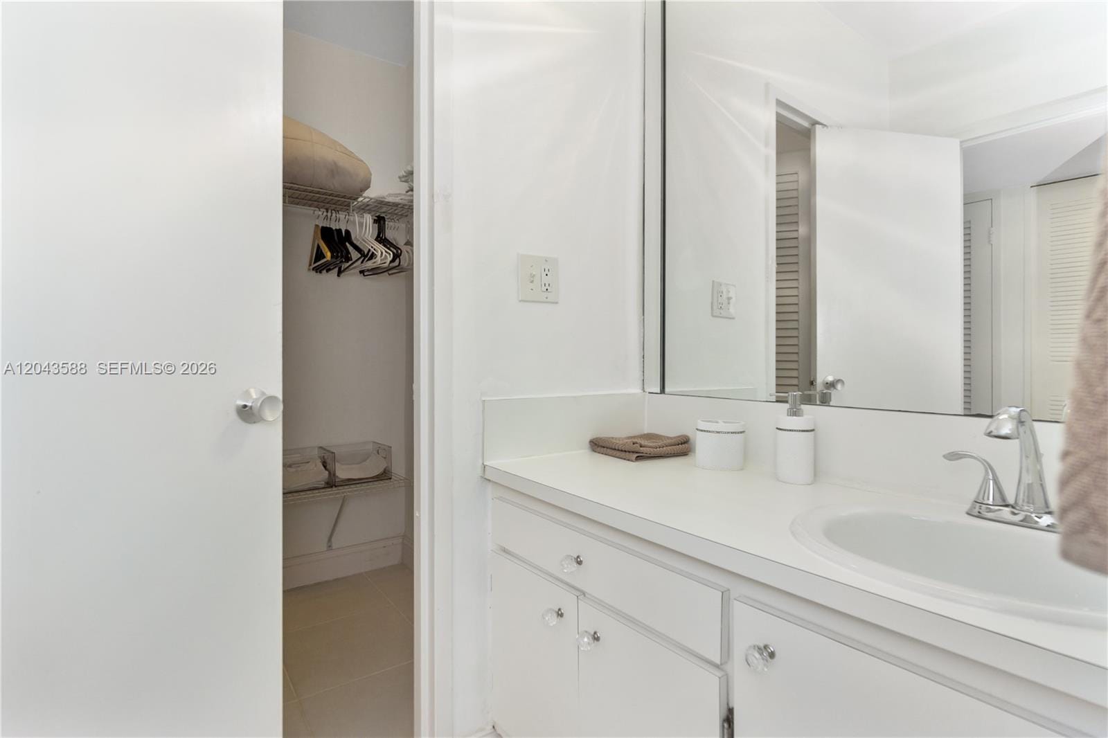 100 Lincoln Road 306, Miami Beach, FL 33139 photo 13