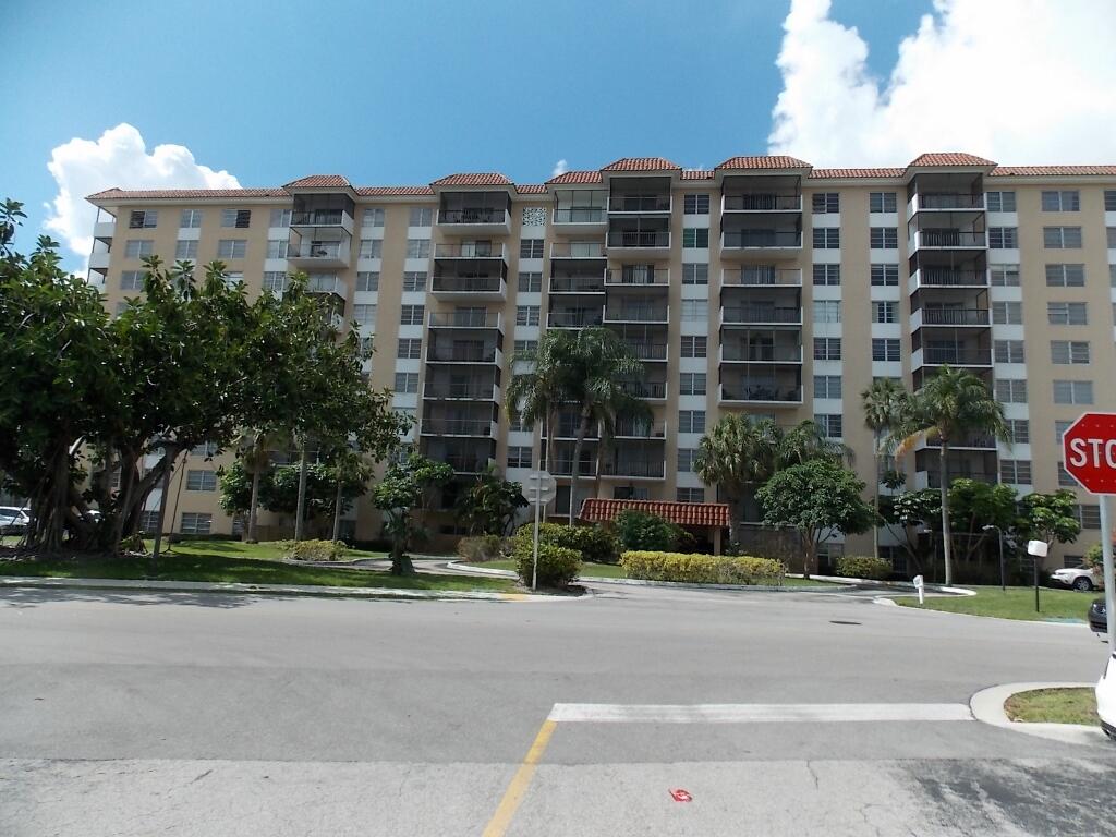 4174 Inverrary Drive 603, Lauderhill, FL 33319, Lauderhill