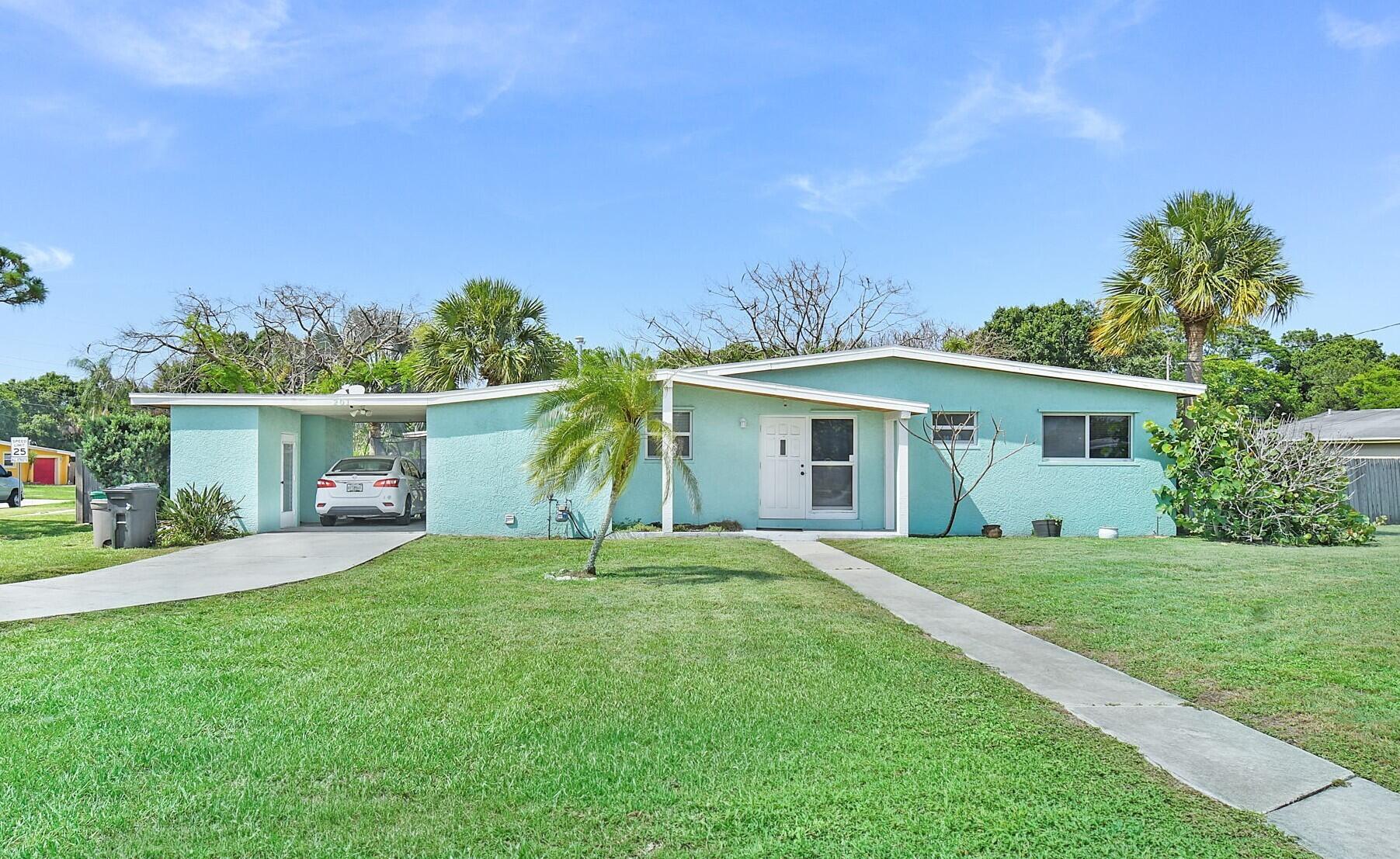 201 NE Prima Vista Boulevard, Port St. Lucie, FL 34983