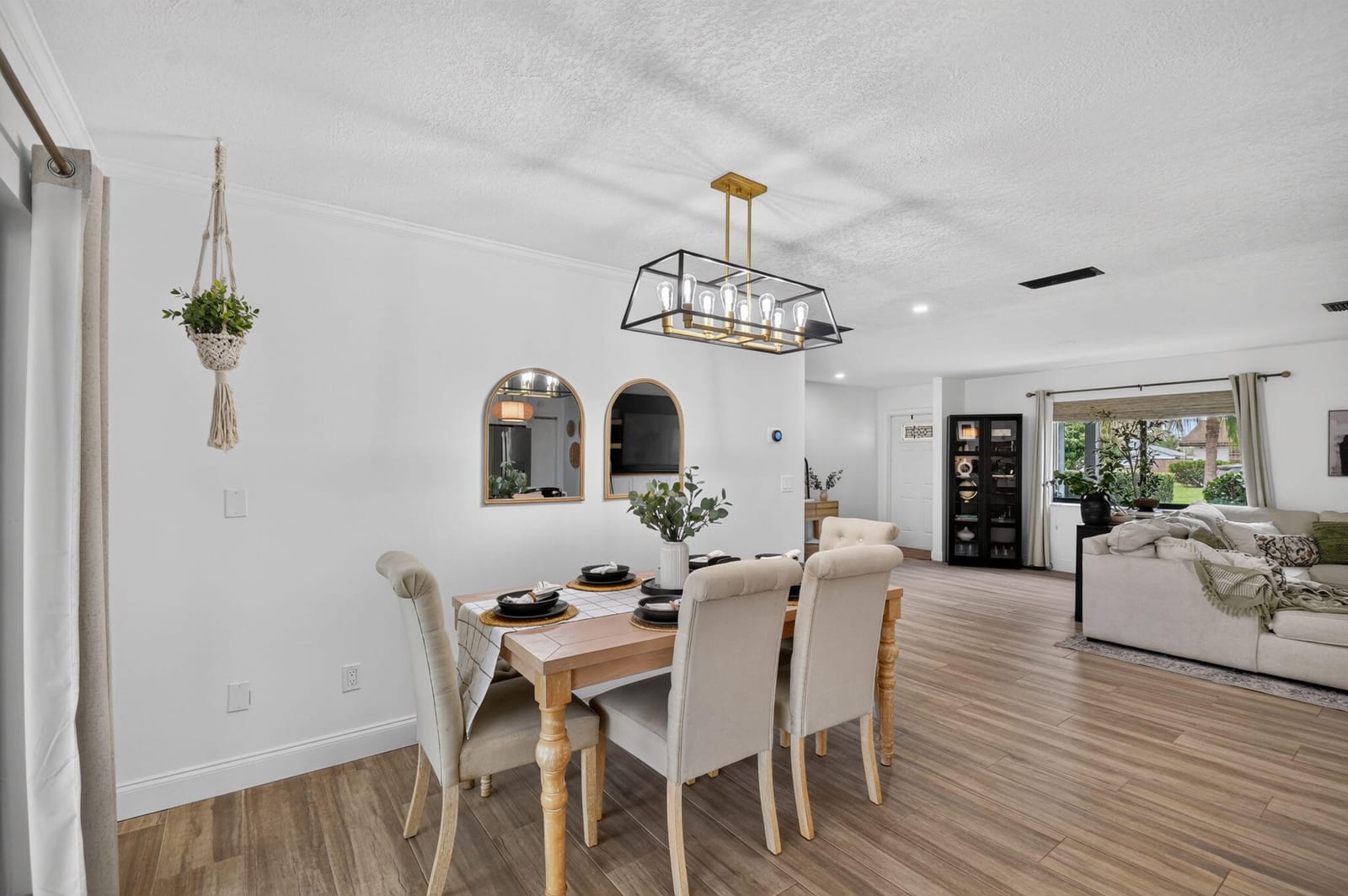 110 W Coconut Drive — photo 10