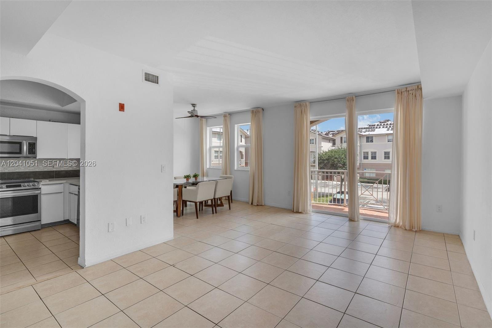8826 W Flagler Street 203 — photo 4