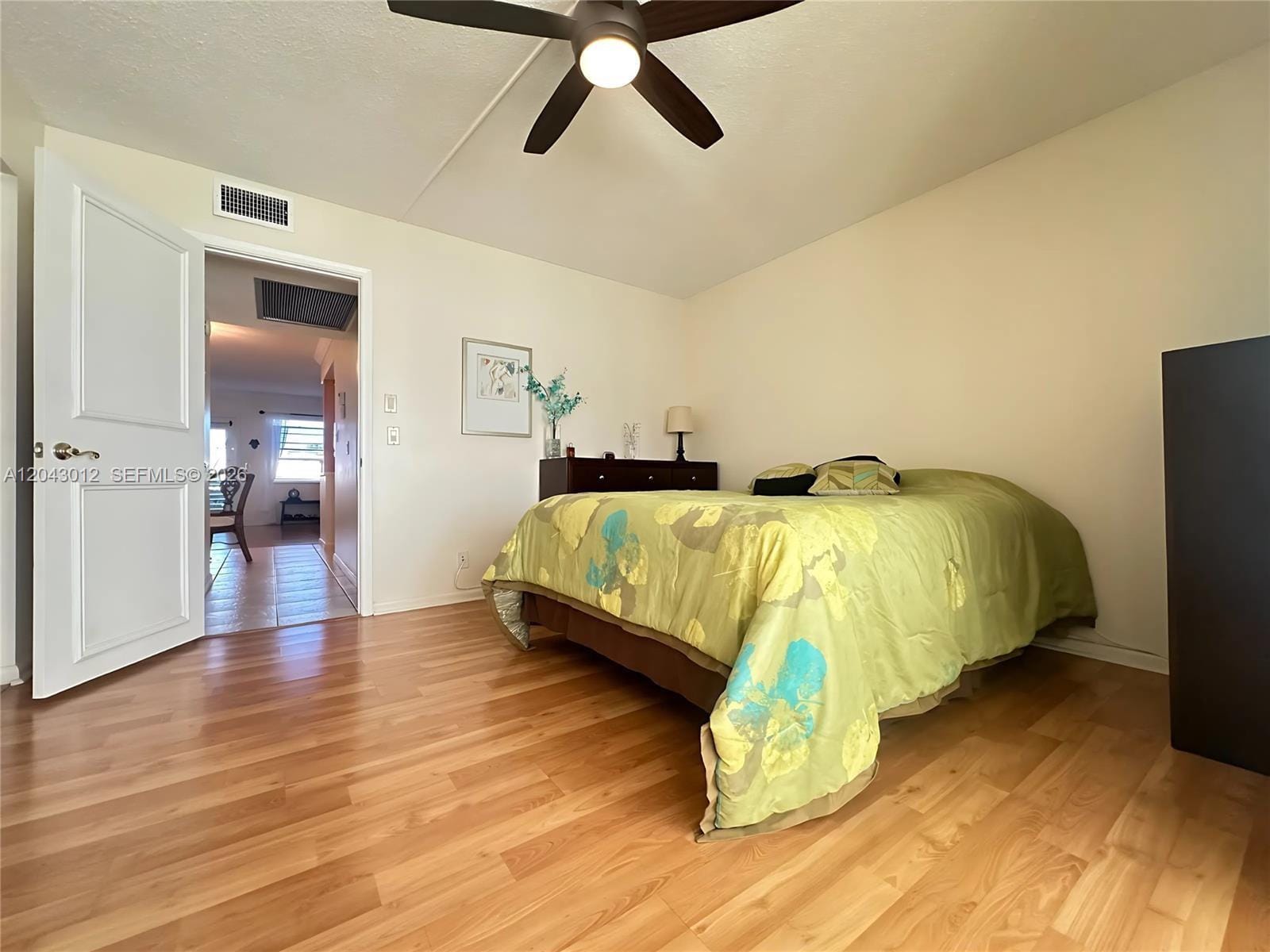 1009 Harwood C 1009 — photo 12