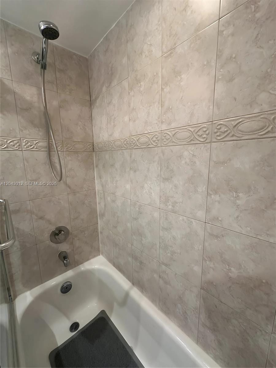 1009 Harwood C 1009, Deerfield Beach, FL 33442 photo 16