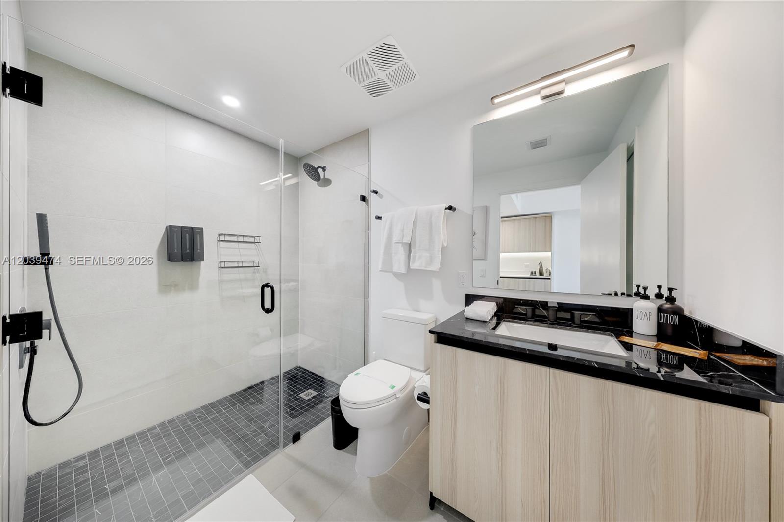 225 N Miami Avenue 1510, Miami, FL 33128, Miami