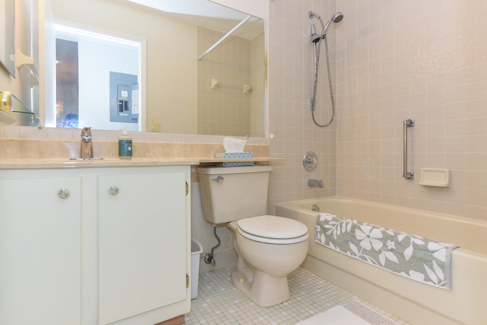 2641 W Gately Drive W 1702, West Palm Beach, FL 33415 photo 22