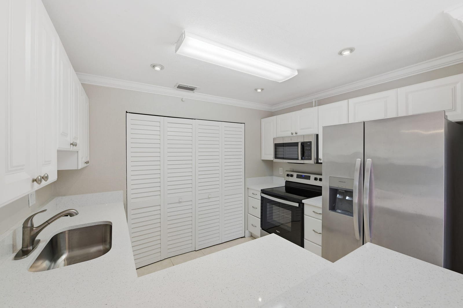 8741 Cleary Boulevard, Plantation, FL 33324 photo 20