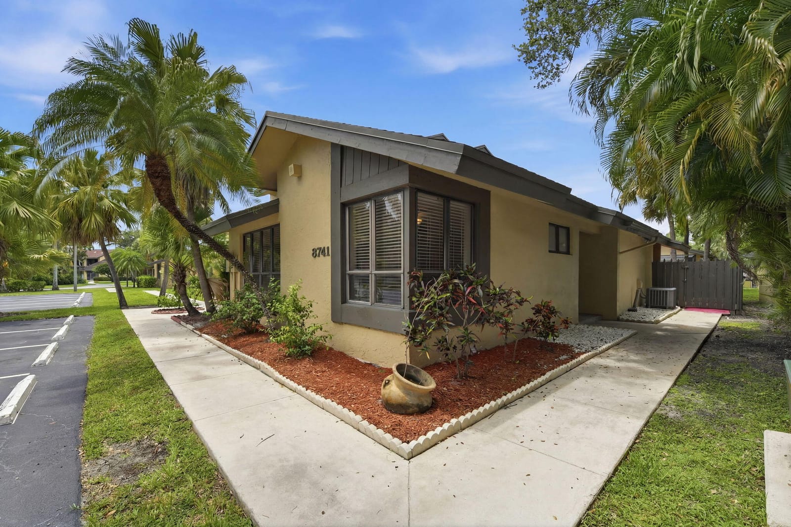 8741 Cleary Boulevard — photo 3