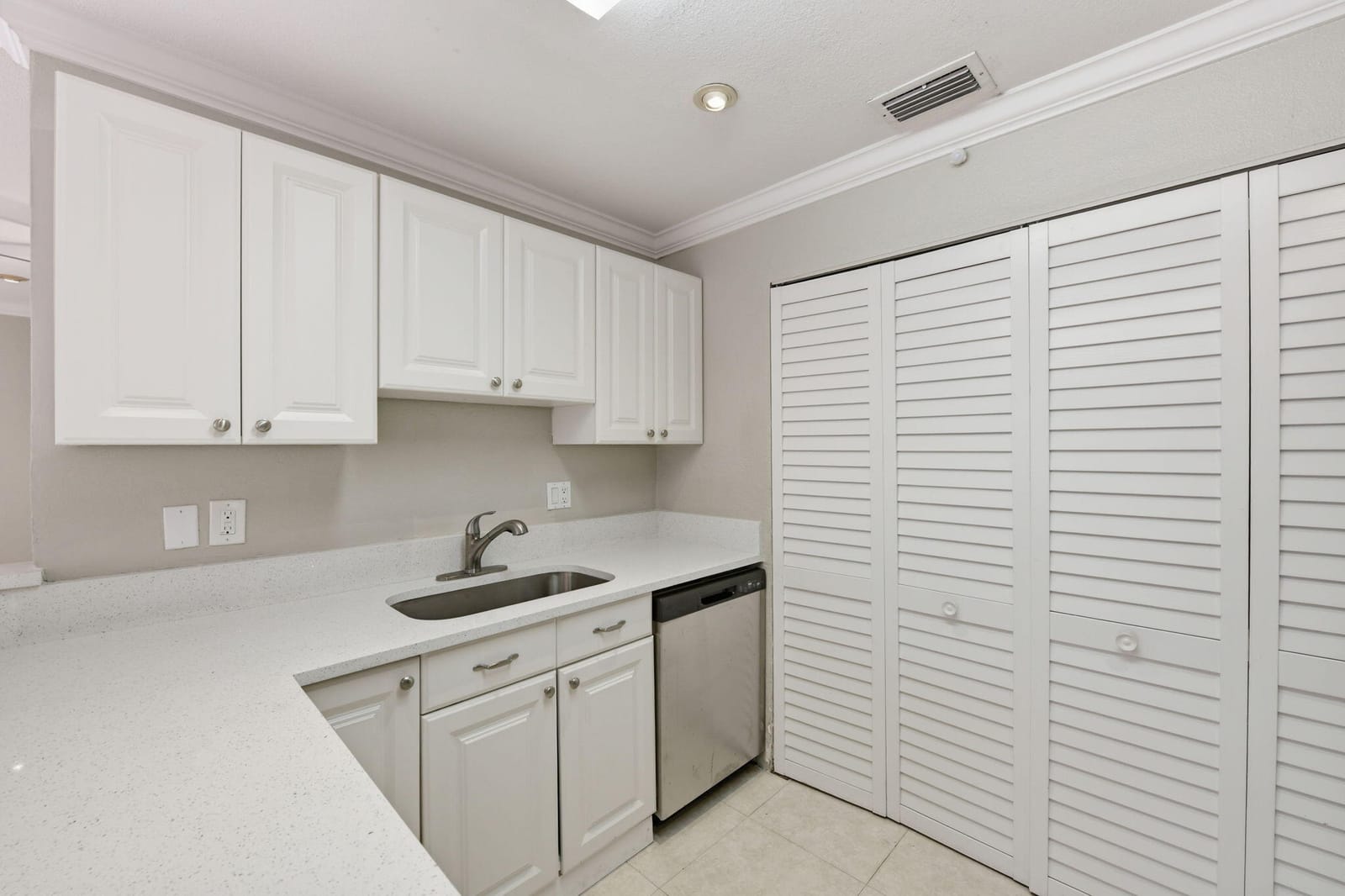 8741 Cleary Boulevard, Plantation, FL 33324 photo 21