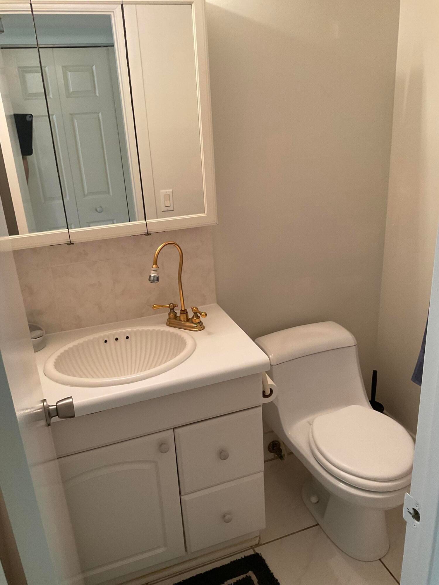 29 Newport B 29, Deerfield Beach, FL 33442 photo 8