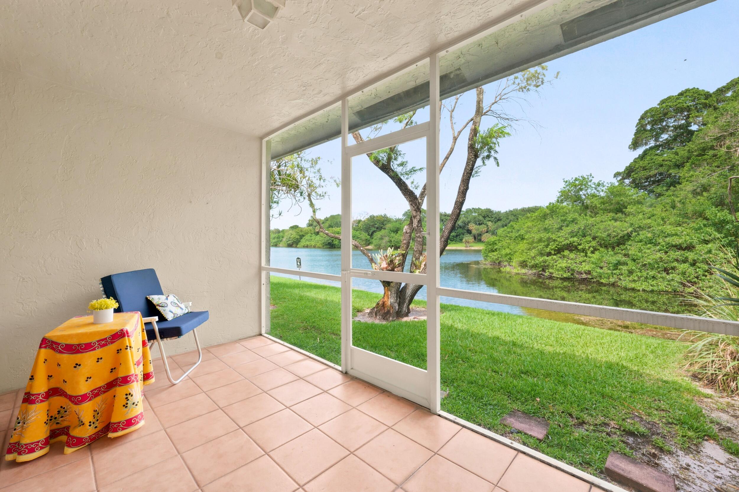 10432 Lake Vista Circle, Boca Raton, FL 33498